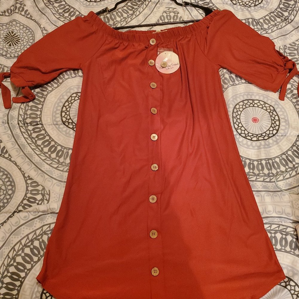 Full circle Trends dress- Size M NWT